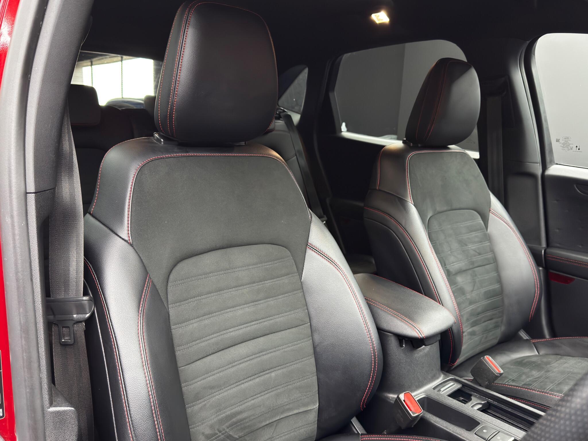 Ford Kuga - Image 12
