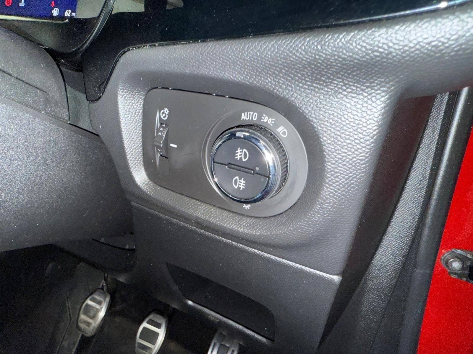 Vauxhall Corsa - Image 26