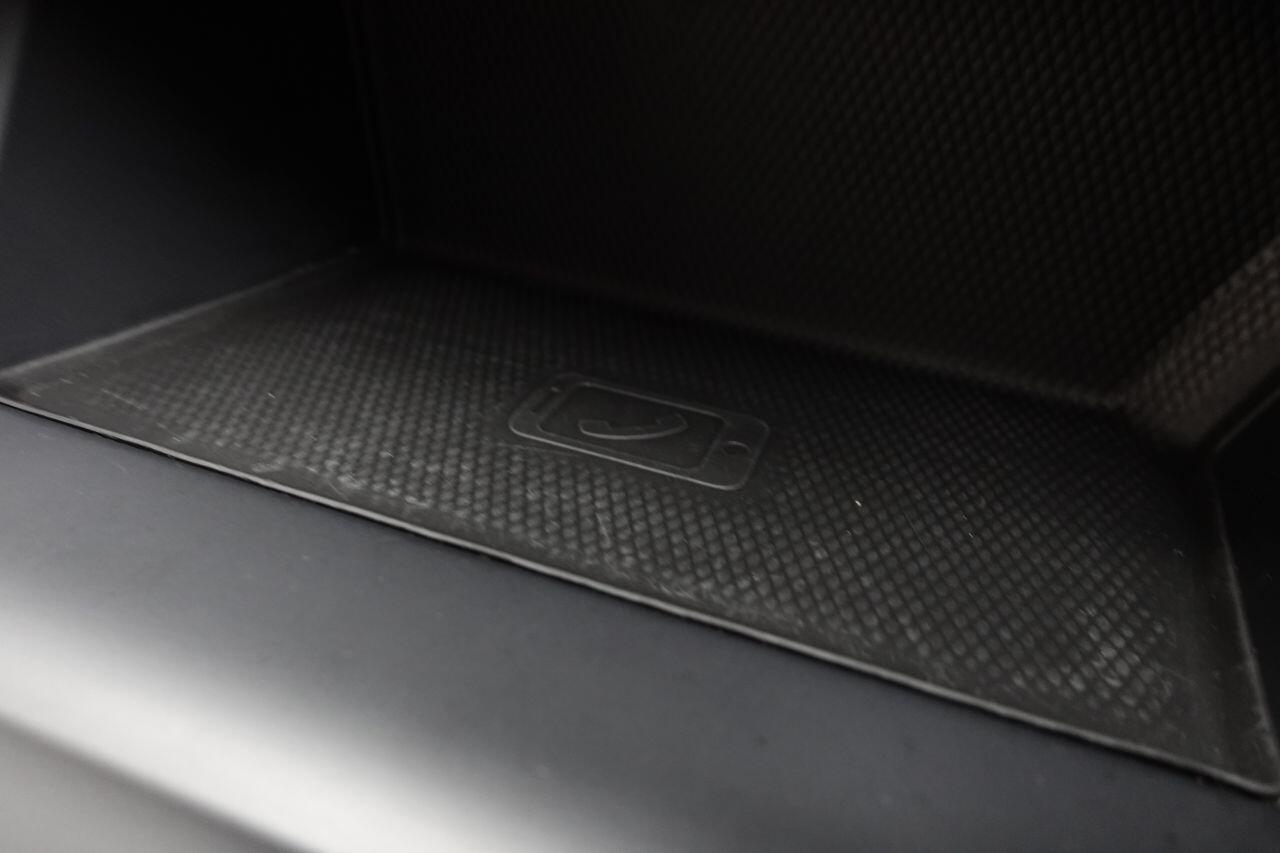 Volkswagen Golf - Image 41