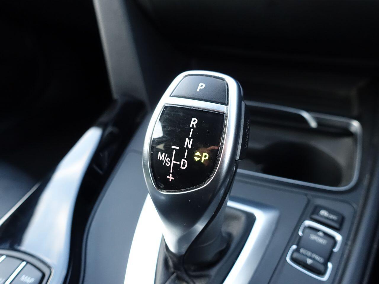 BMW 3 Series - Image 30