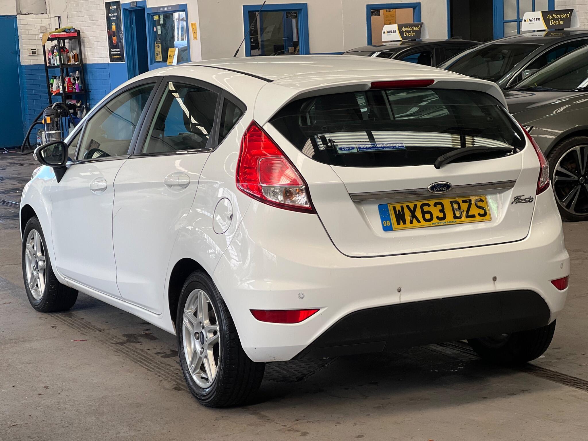 Ford Fiesta - Image 4