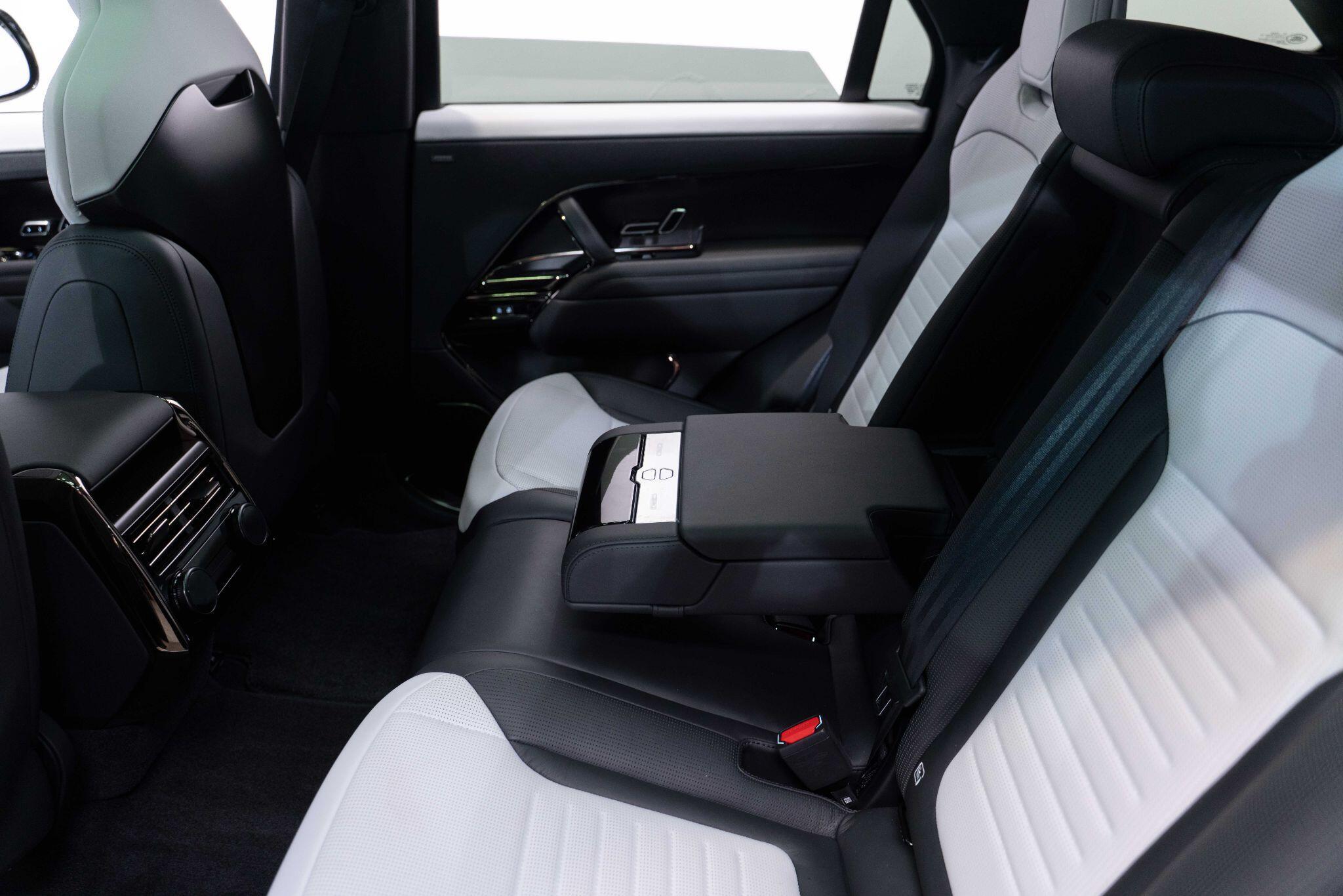 Land Rover RANGE ROVER SPORT - Image 11