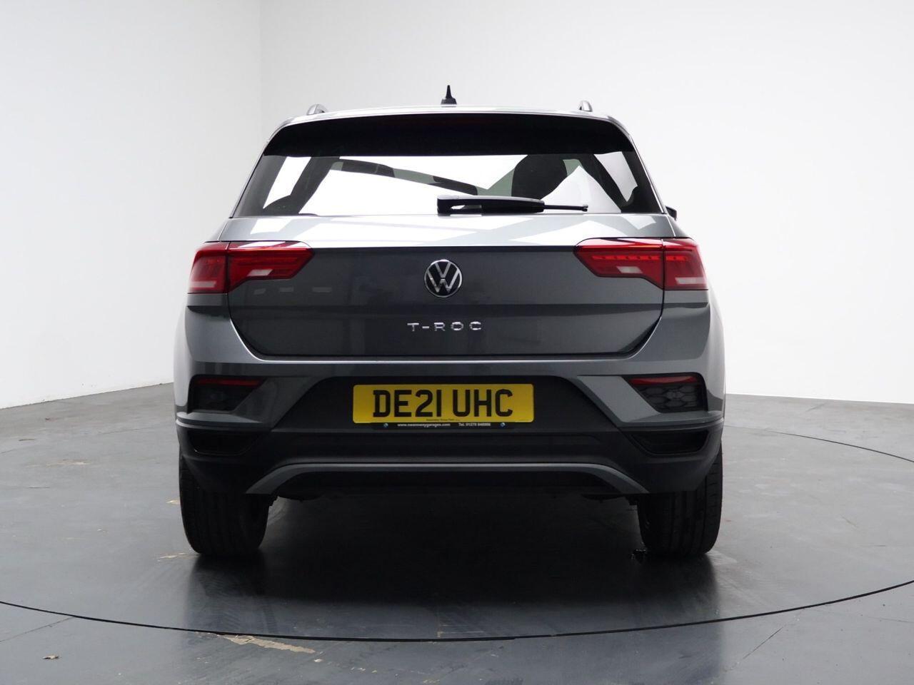 Volkswagen T-Roc - Image 11