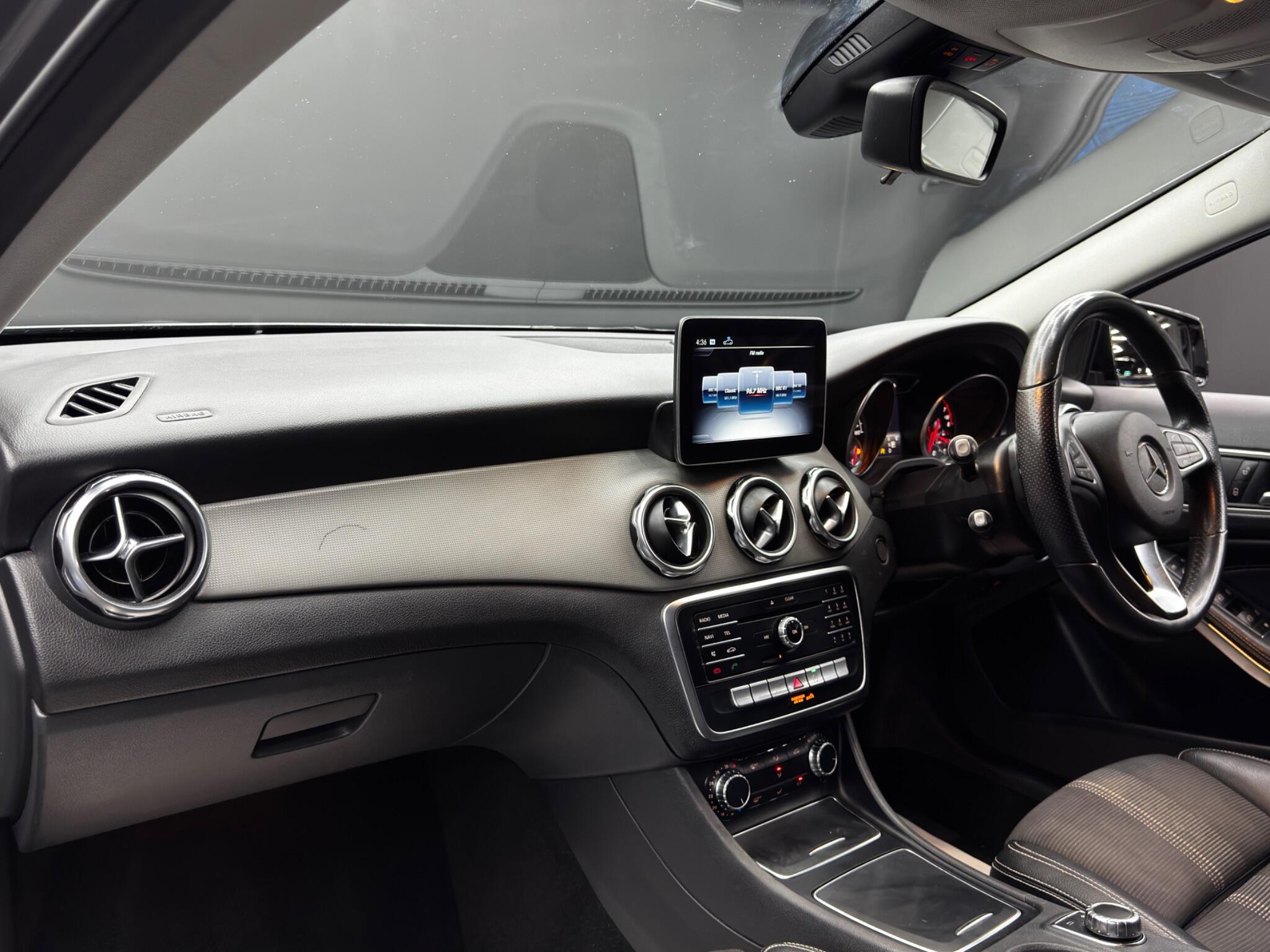 Mercedes GLA - Image 11