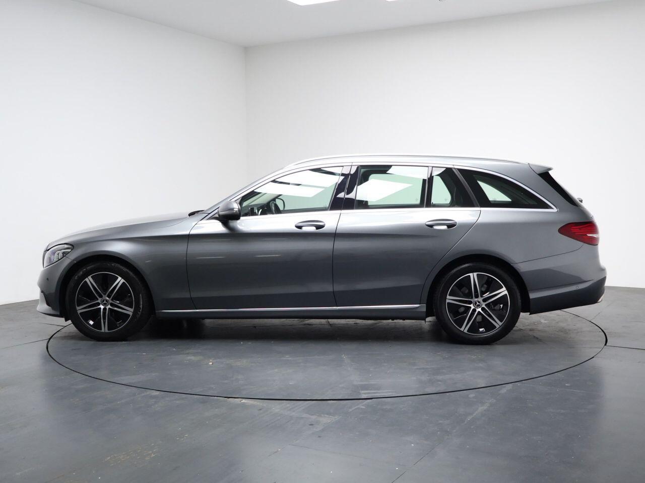 Mercedes C Class - Image 8