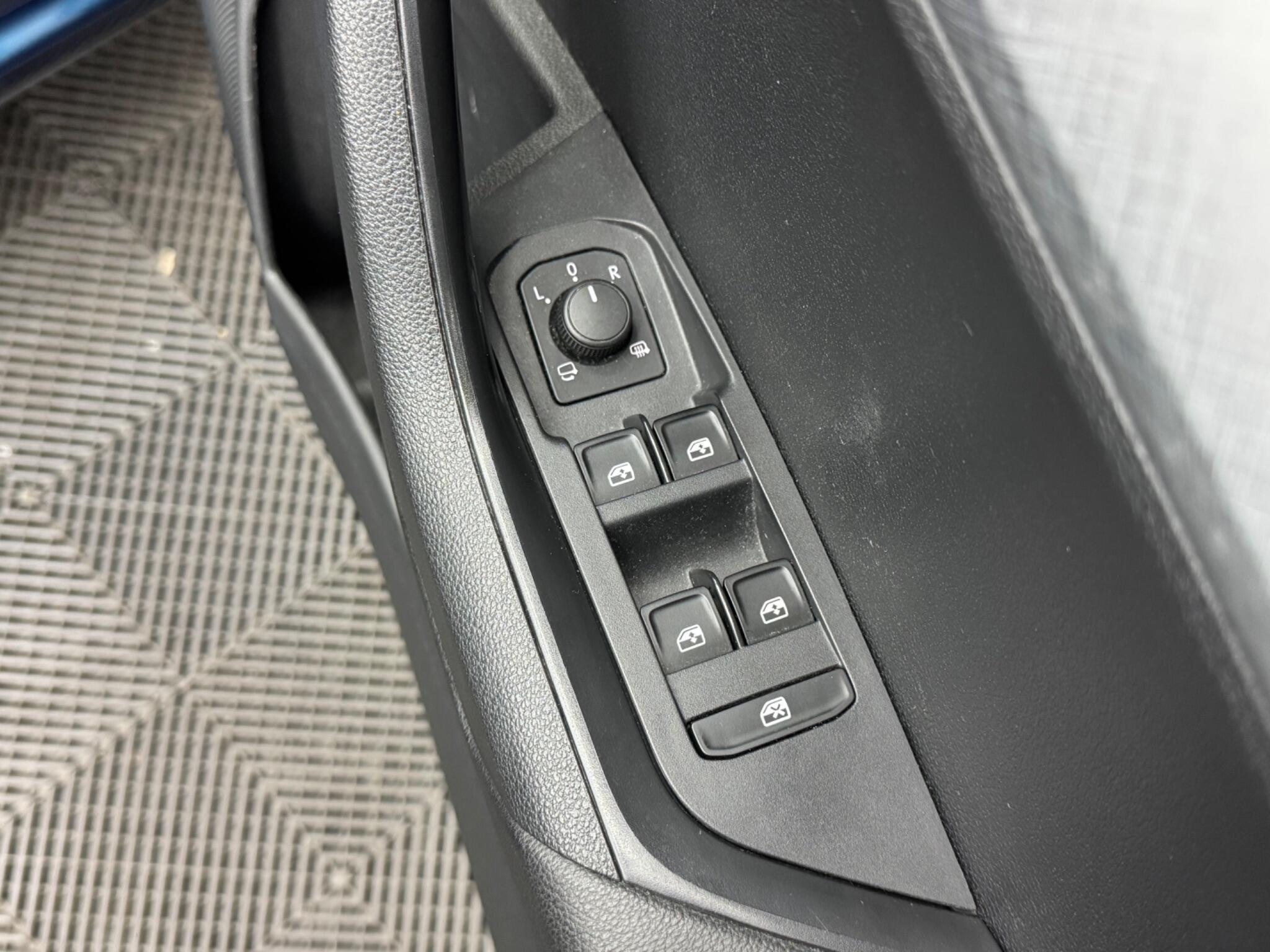 Skoda Karoq - Image 47