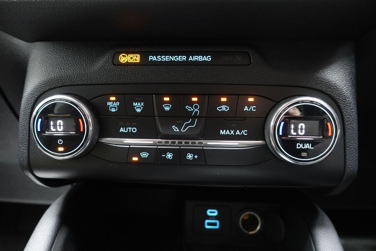 Ford Kuga - Image 32