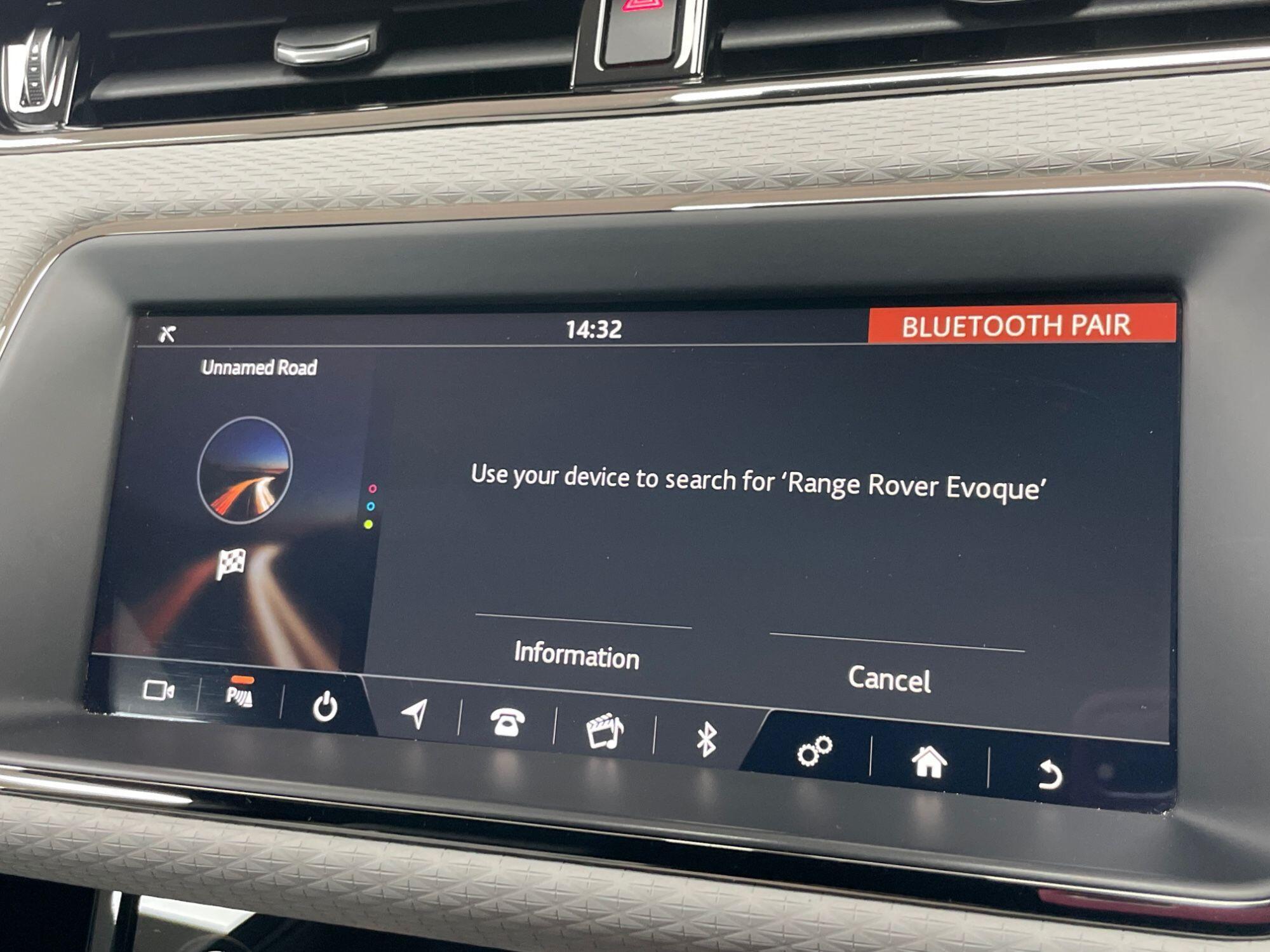 Land Rover Range Rover Evoque - Image 42