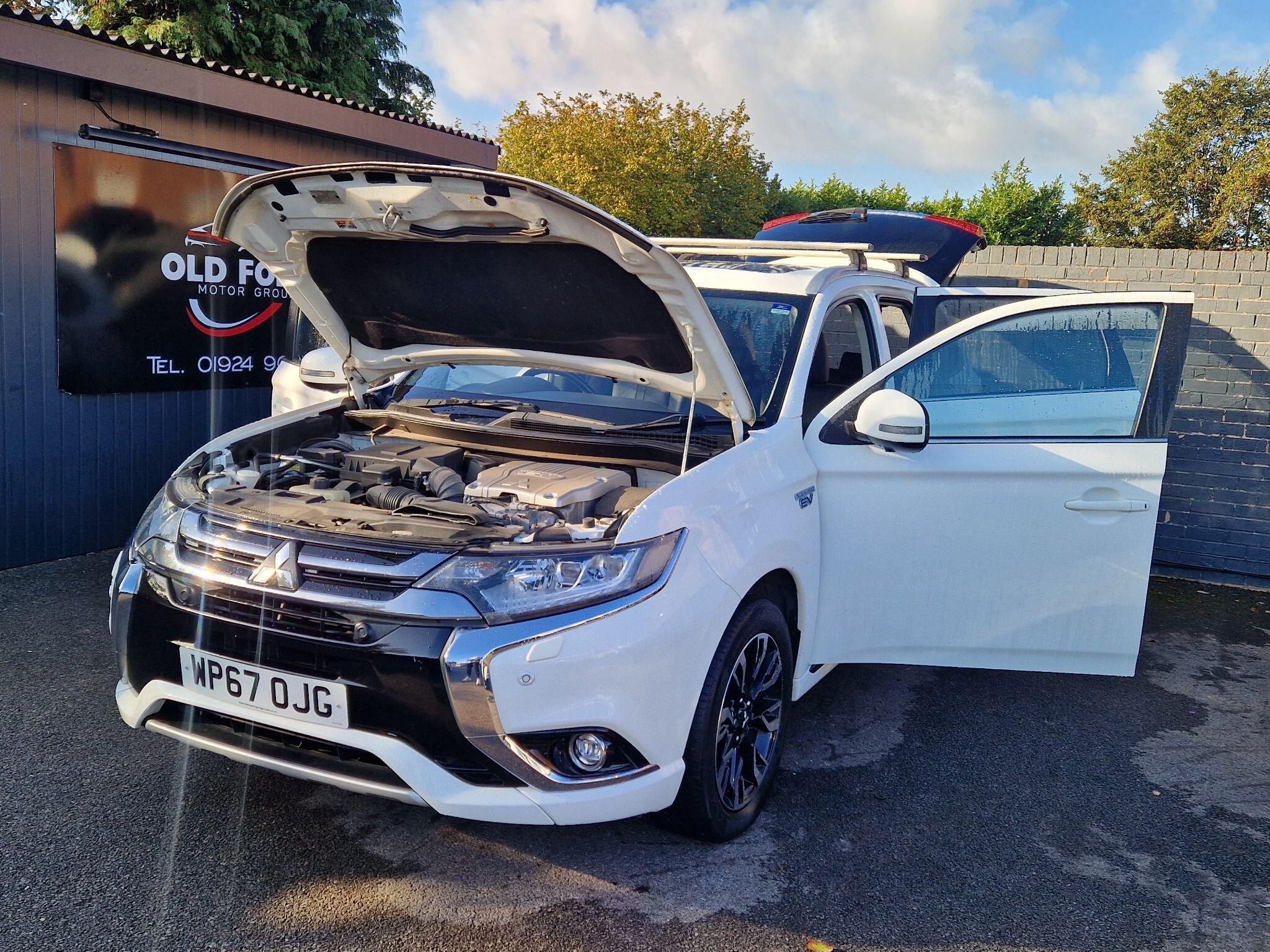 Mitsubishi Outlander - Image 14