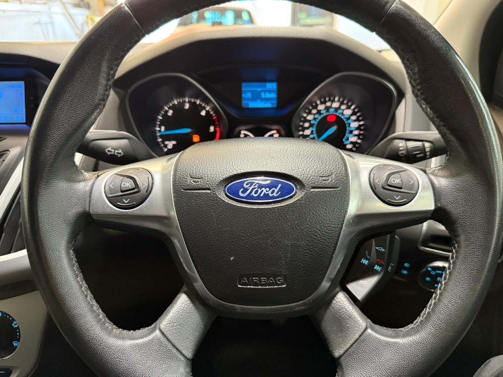 Ford Focus - Image 42