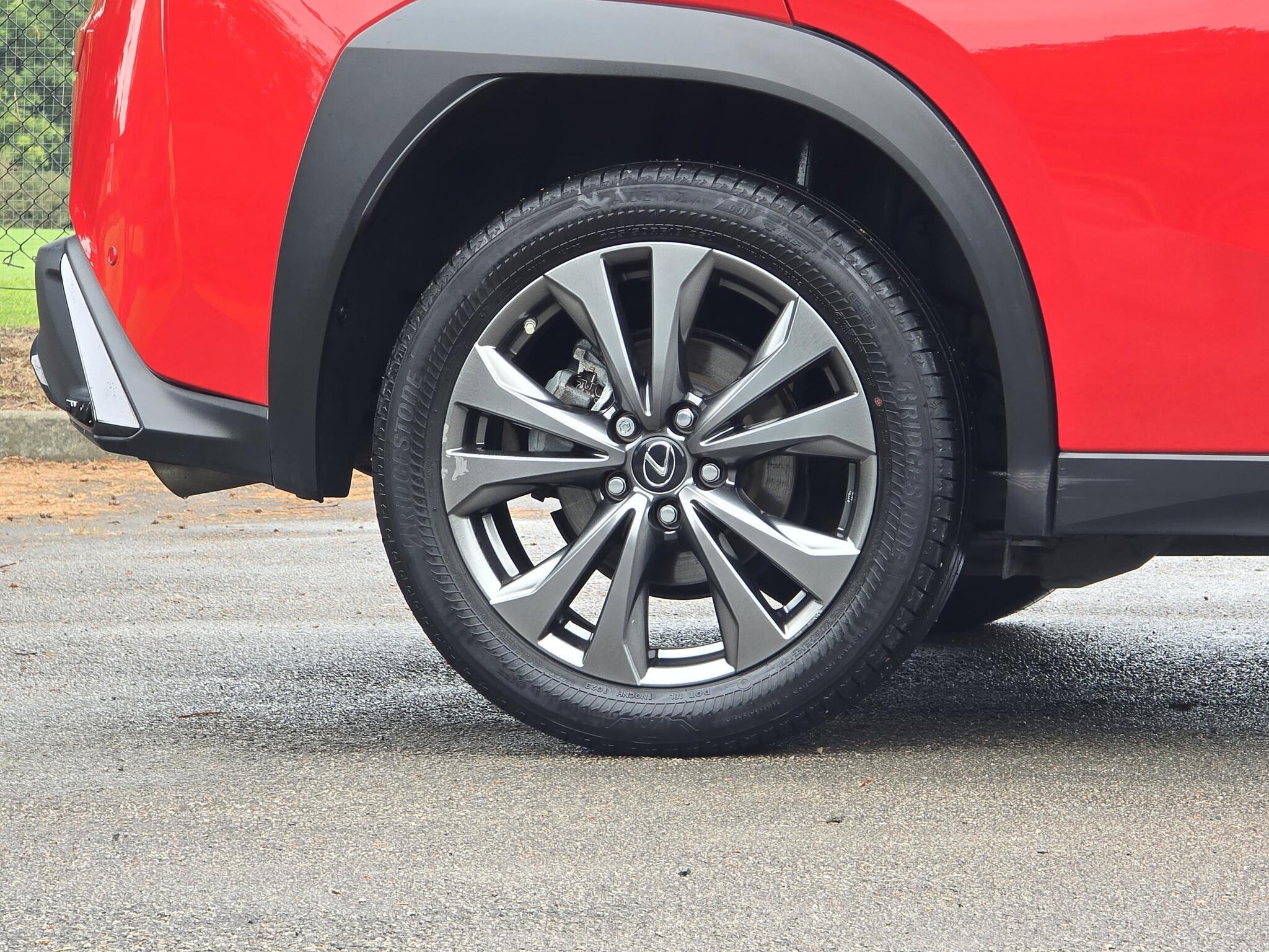 Lexus UX - Image 16