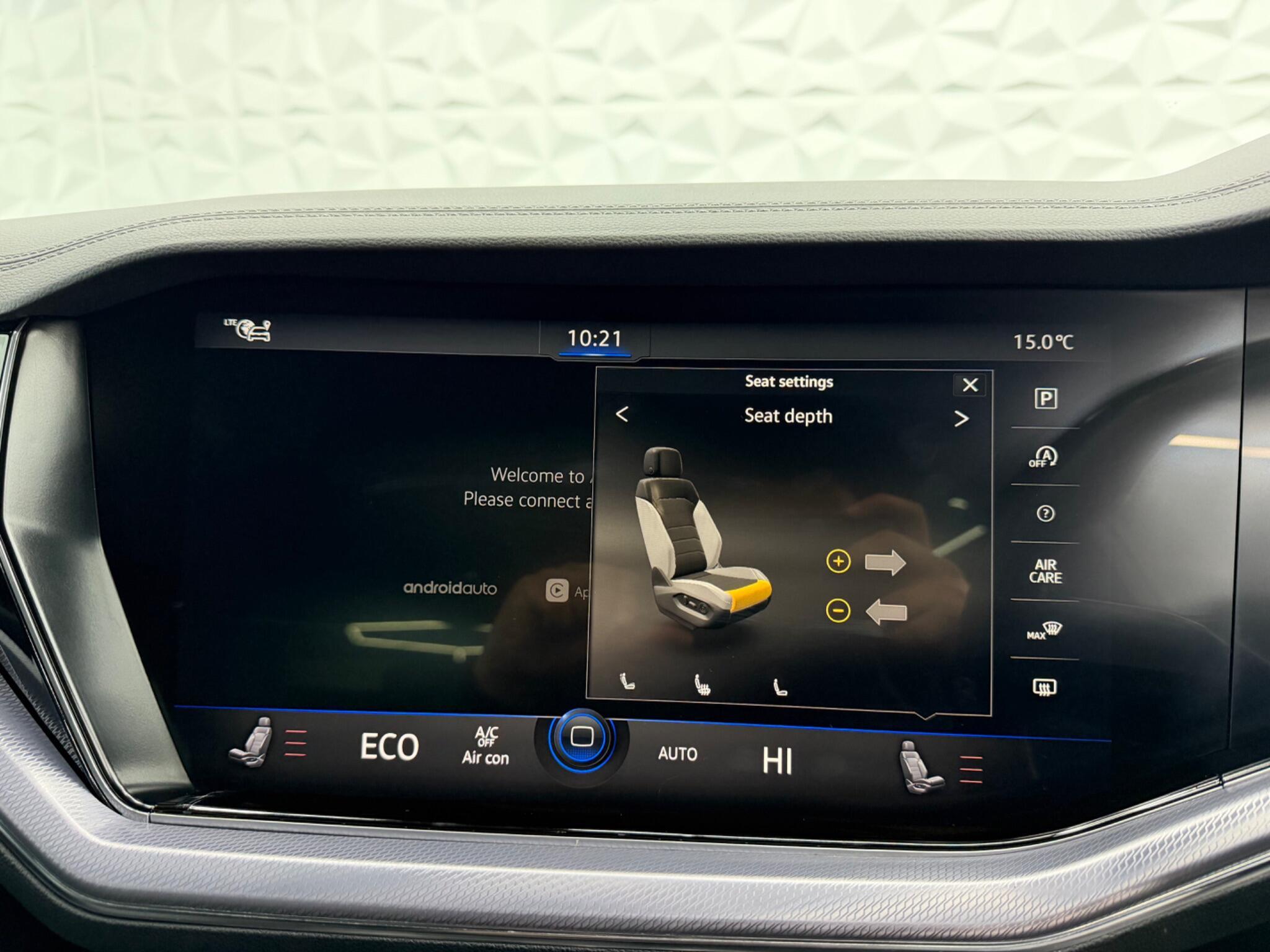 Volkswagen Touareg - Image 32