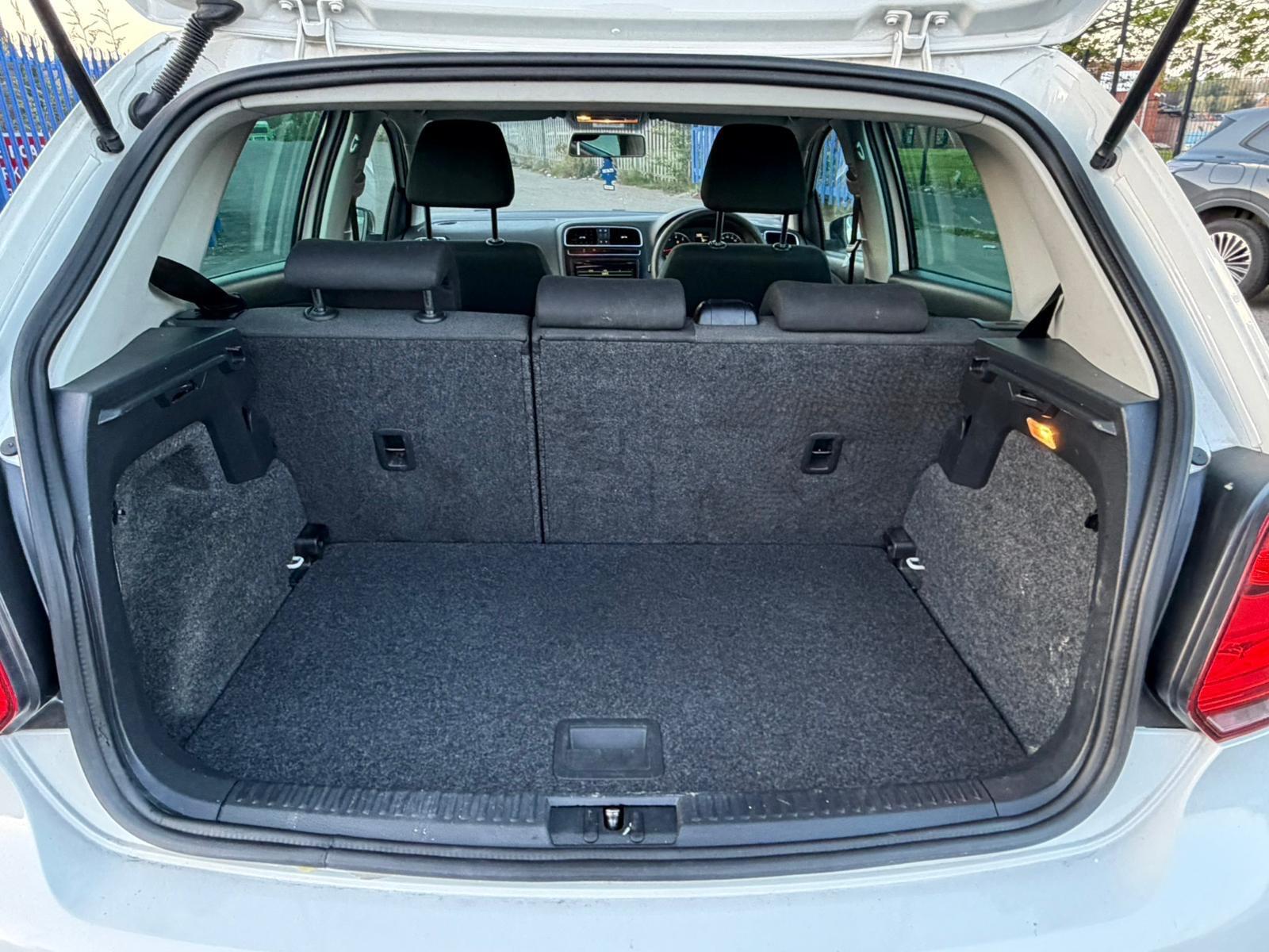 Volkswagen Polo - Image 27