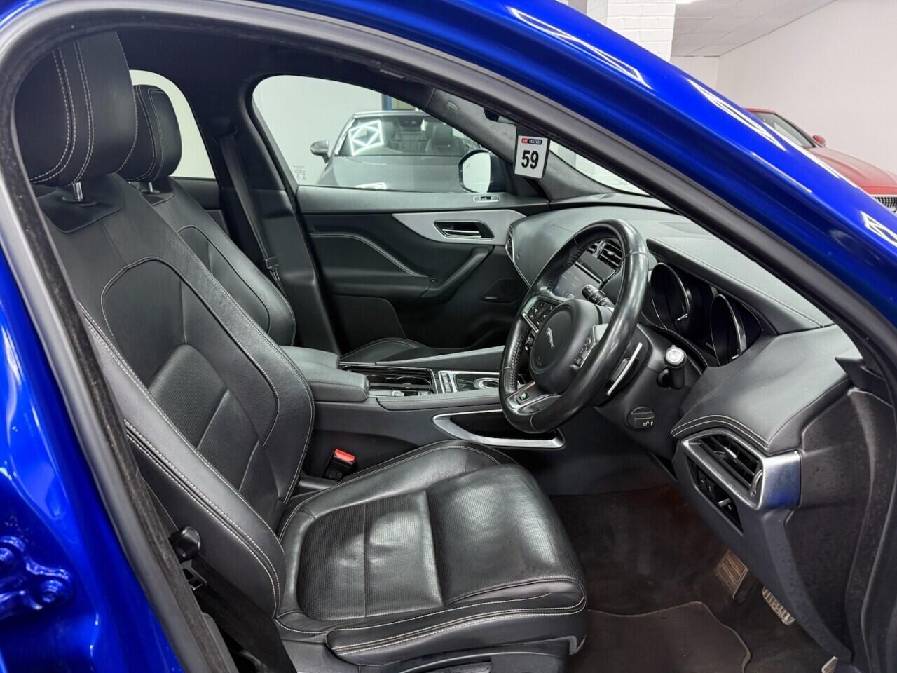 Jaguar F-Pace - Image 13
