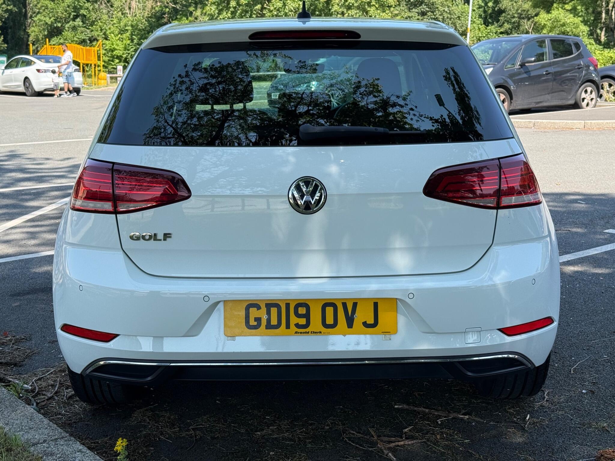 Volkswagen Golf - Image 6