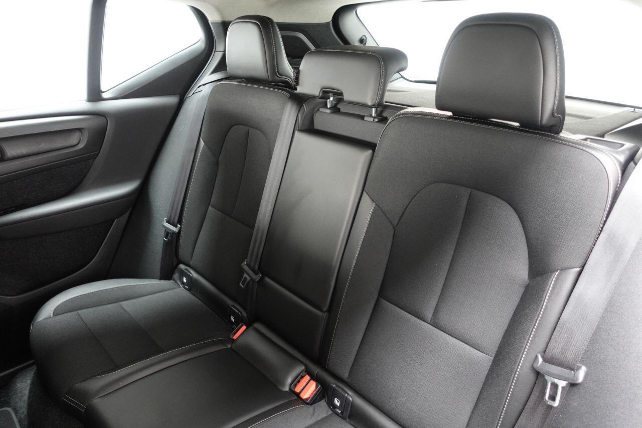 Volvo XC40 - Image 18