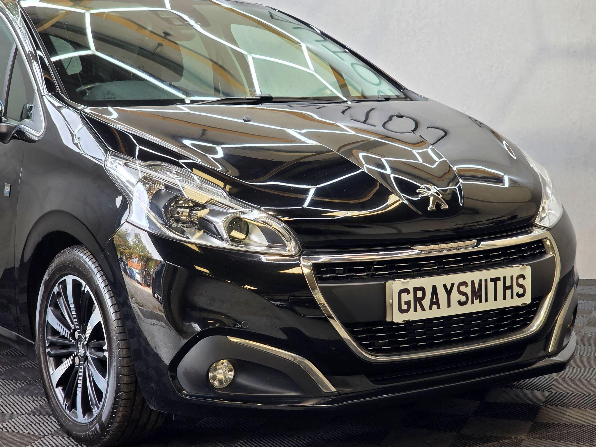 Peugeot 208 - Image 4