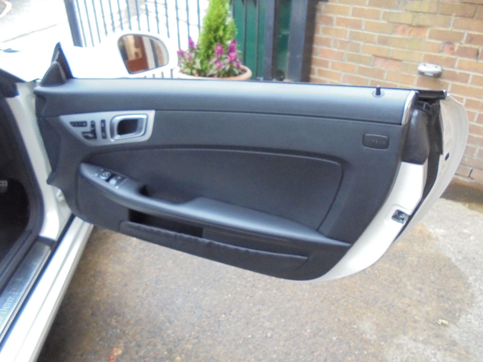 Mercedes SLK - Image 14