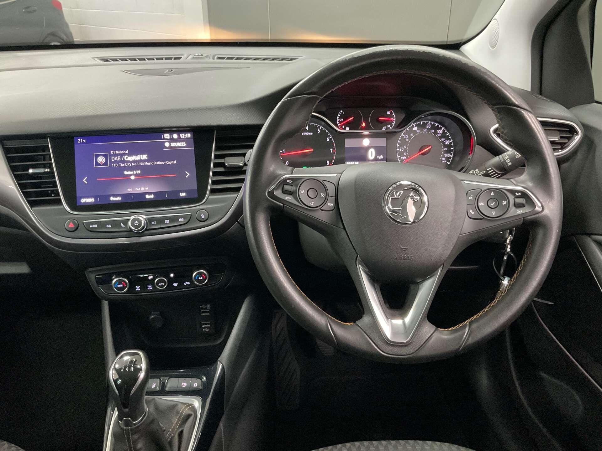 Vauxhall Crossland X - Image 12