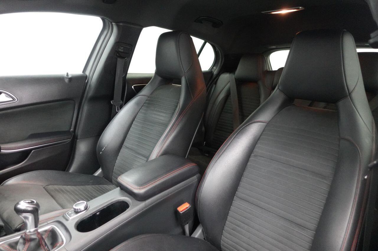 Mercedes-benz GLA - Image 15