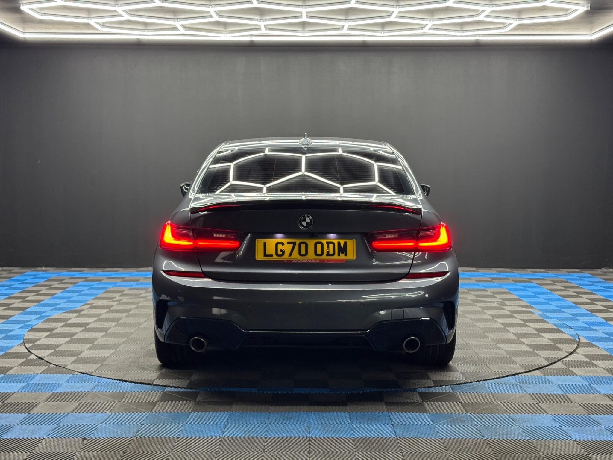BMW 3 Series - Image 6