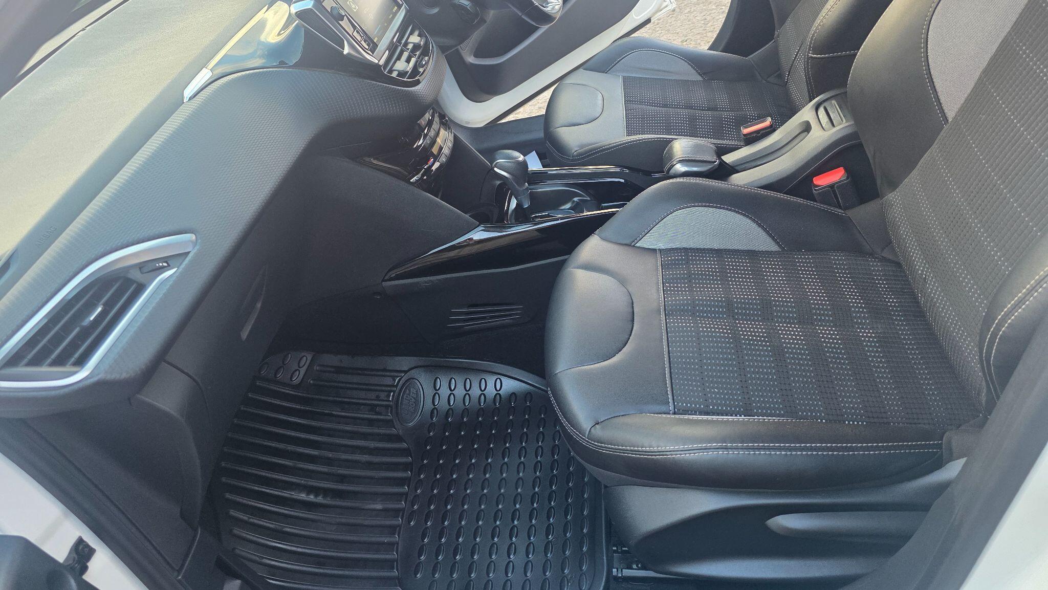 Peugeot 2008 - Image 35