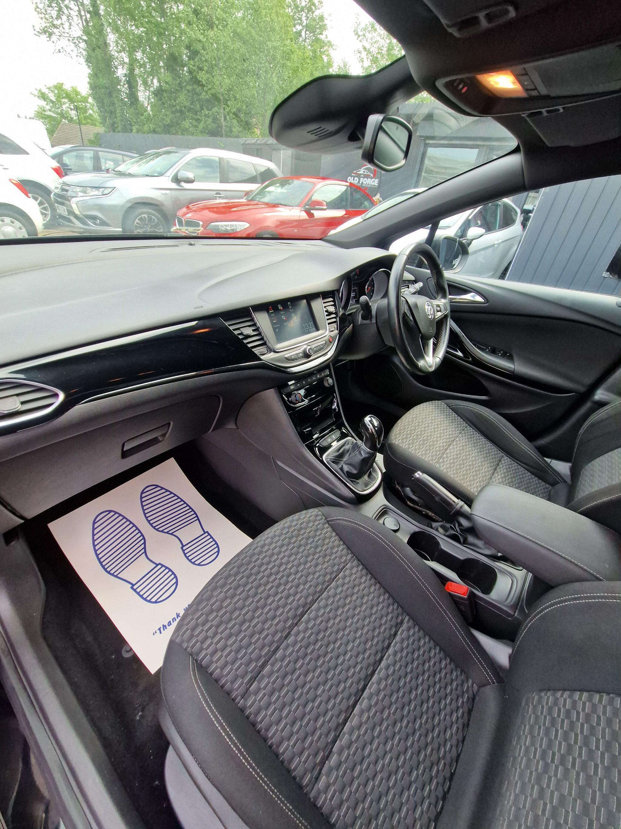 Vauxhall Astra - Image 36