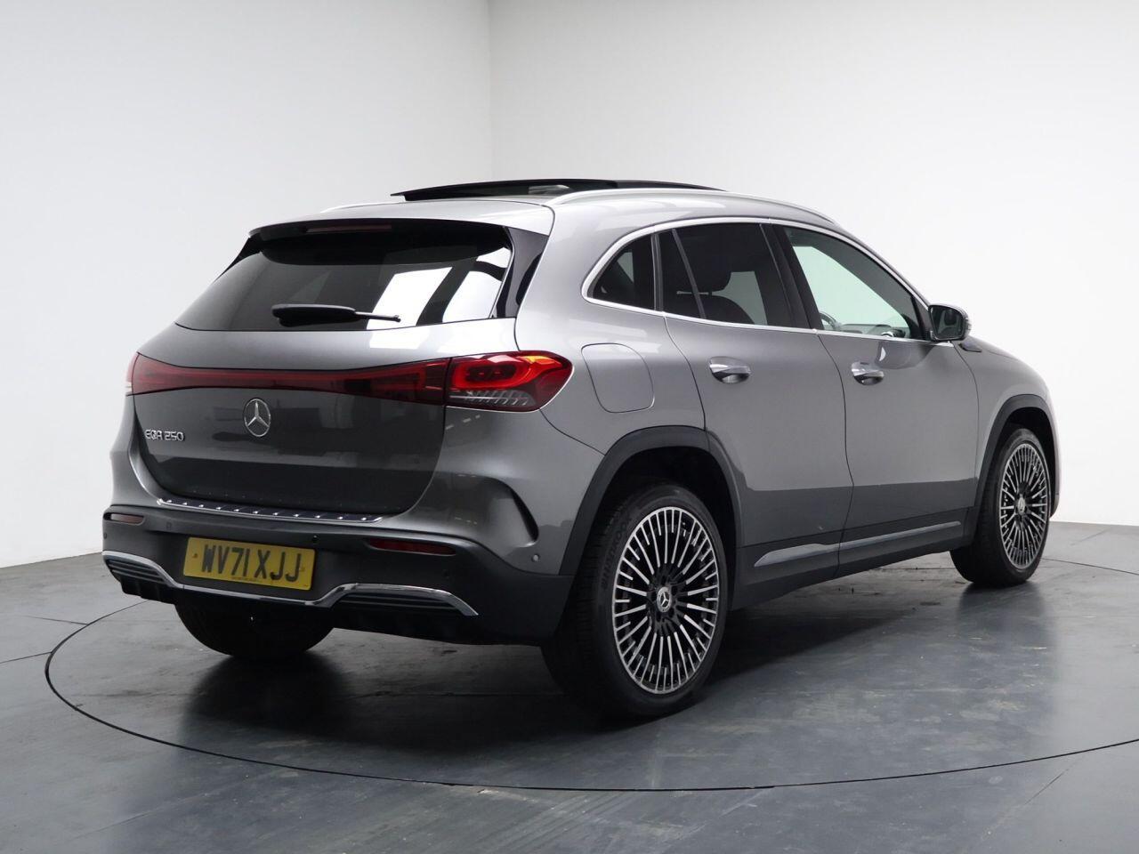 Mercedes Eqa - Image 12