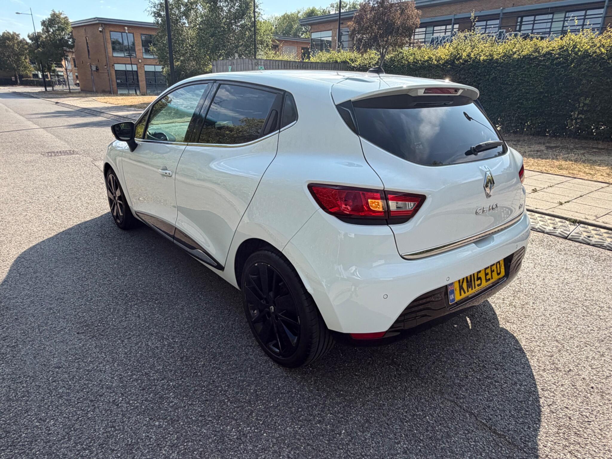 Renault Clio - Image 6