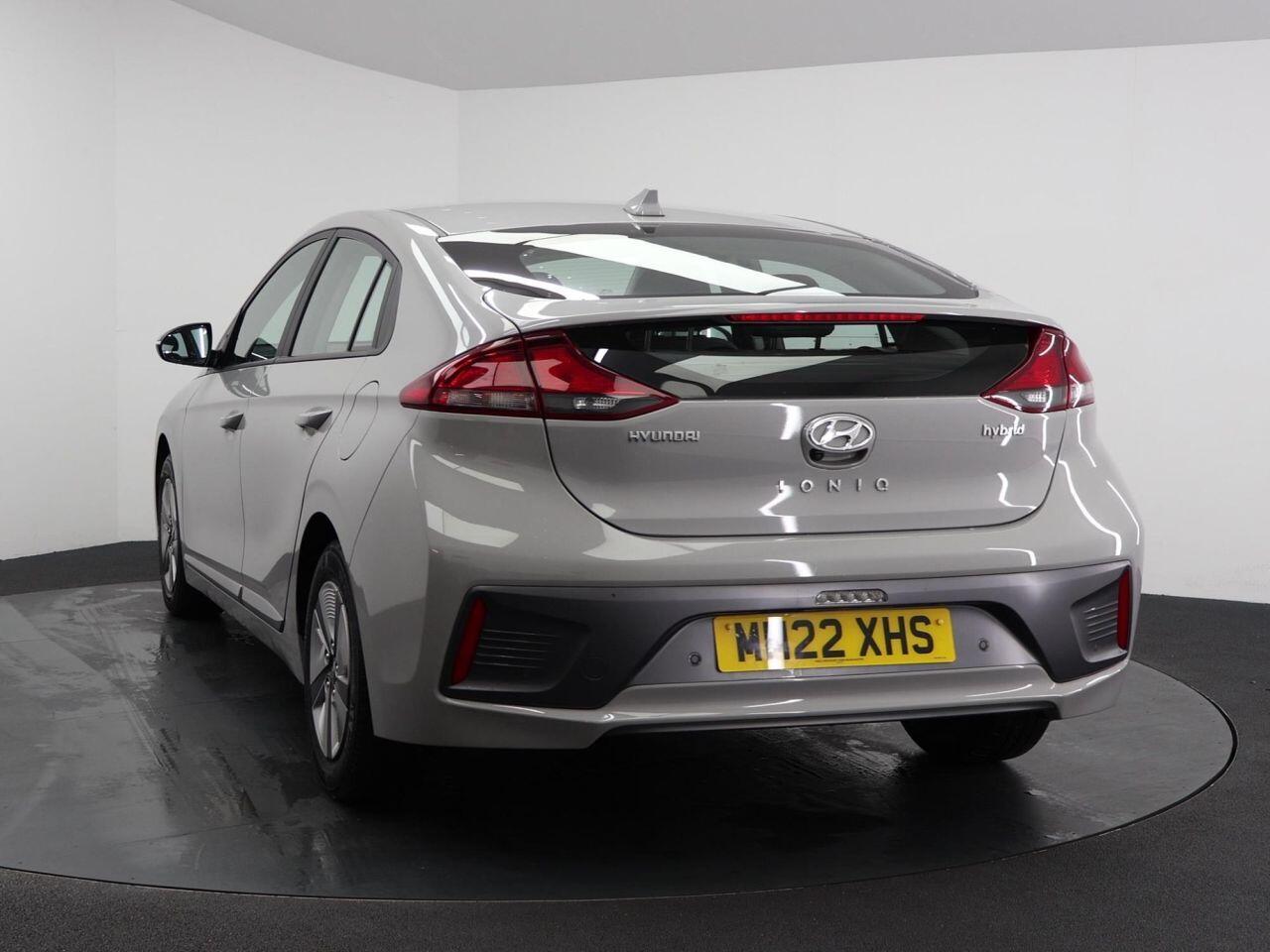 Hyundai Ioniq - Image 11