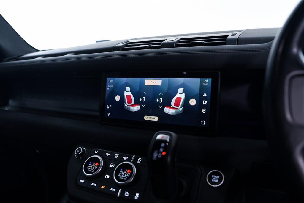 Land Rover Defender 90 - Image 23