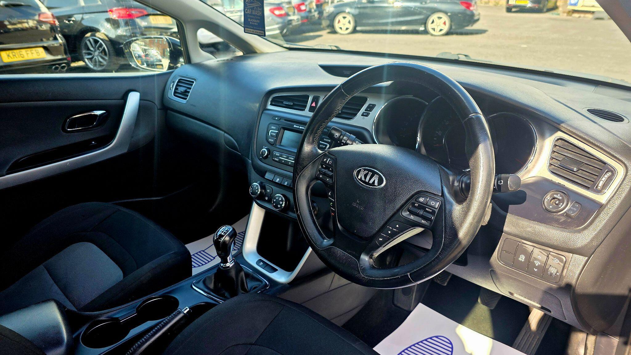 Kia ceed - Image 11
