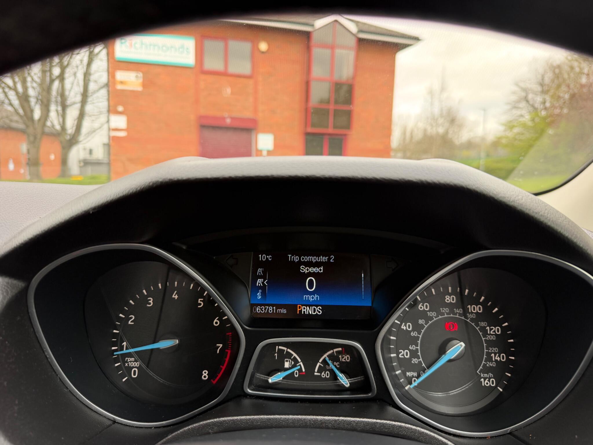 Ford Focus - Image 49