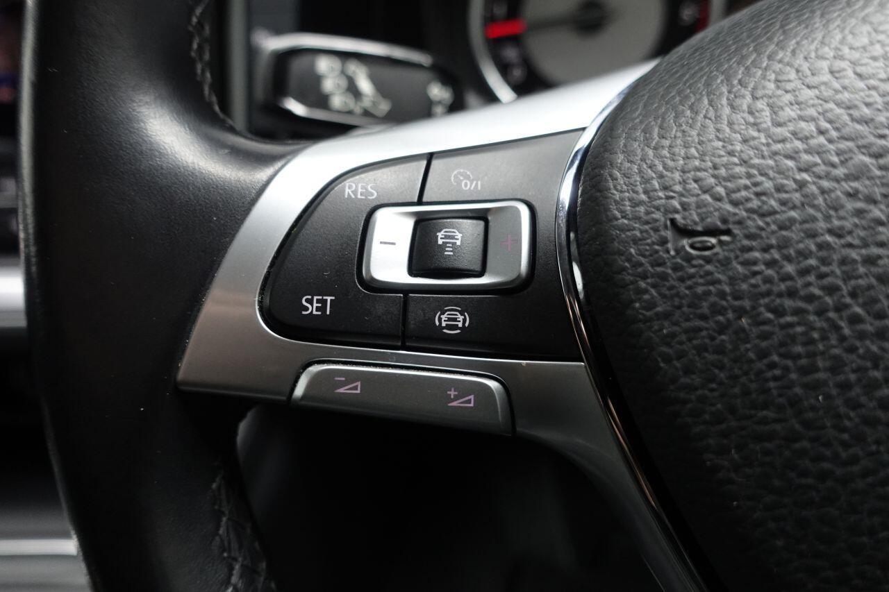 Volkswagen Touareg - Image 46