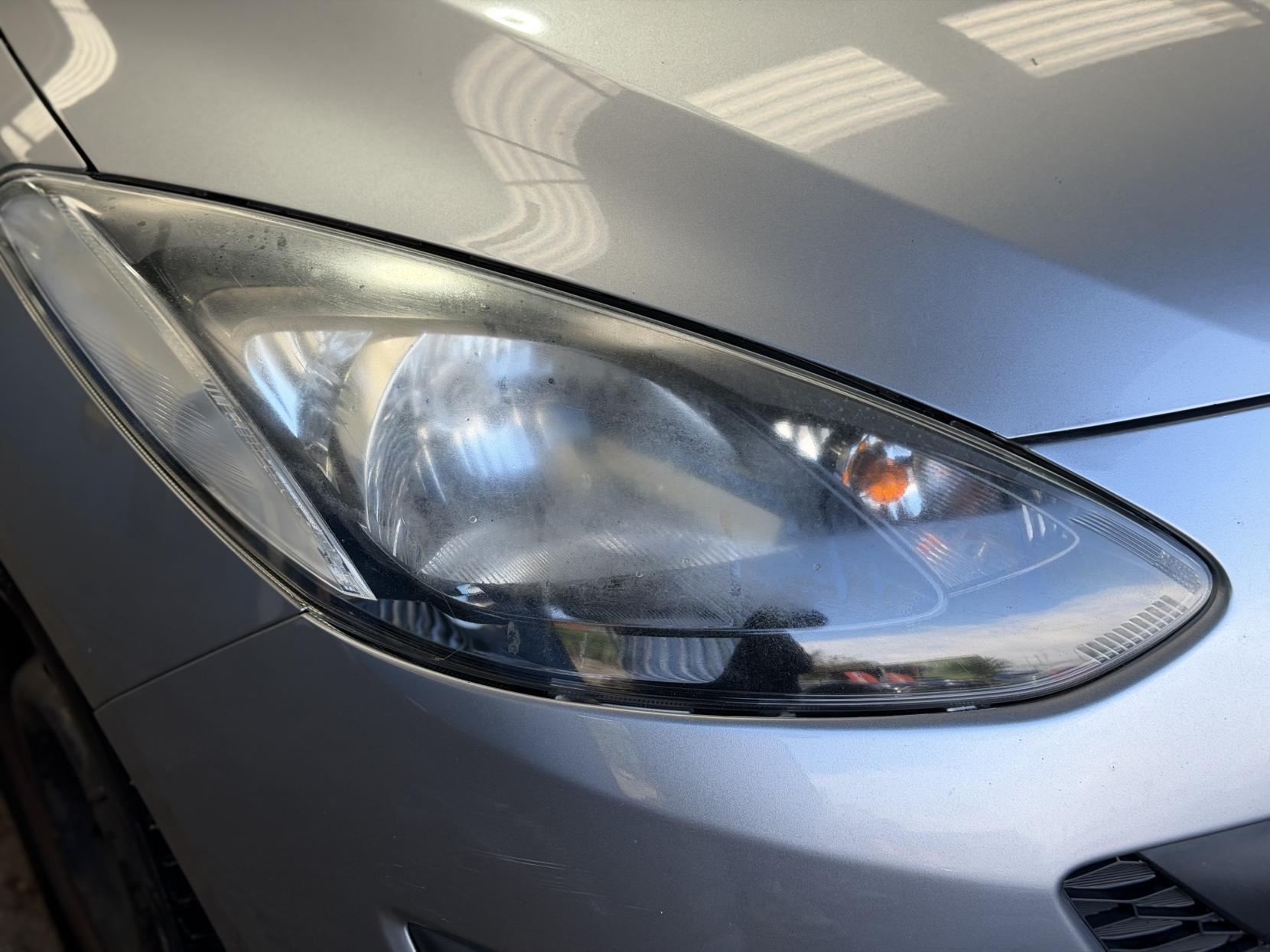 Mazda MAZDA2 - Image 9
