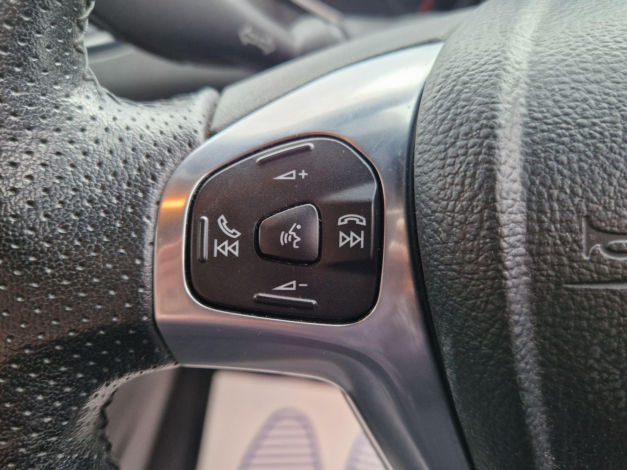 Ford Fiesta - Image 44