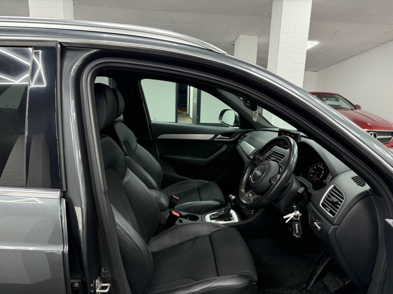 Audi Q3 - Image 12