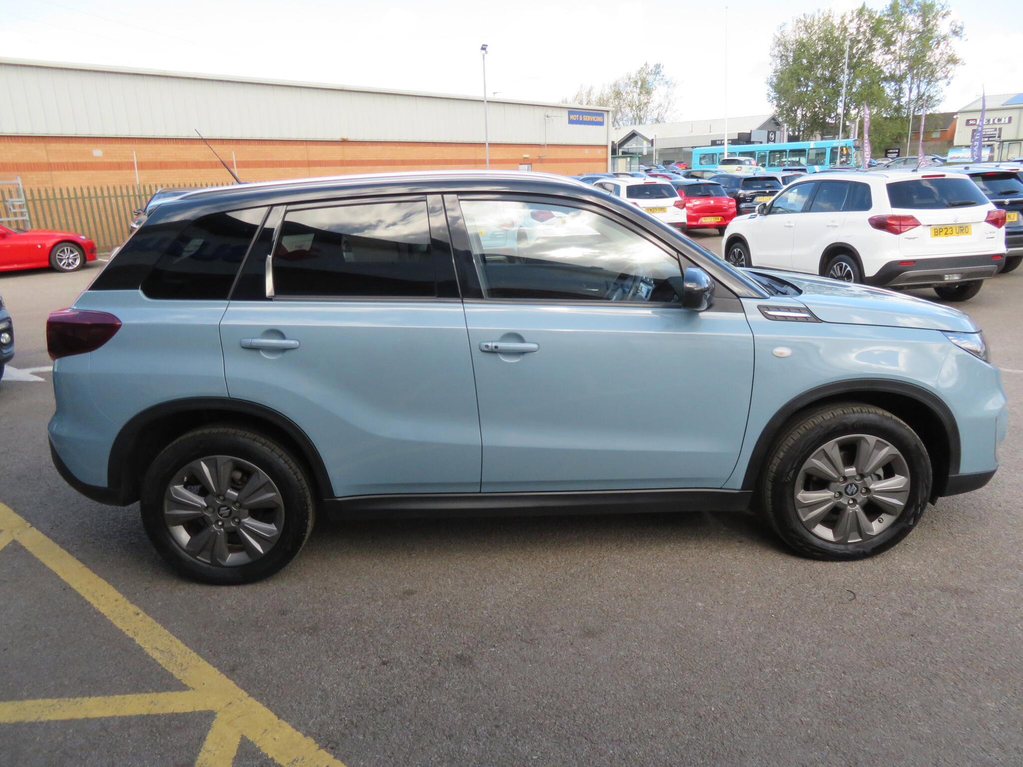 Suzuki Vitara - Image 7