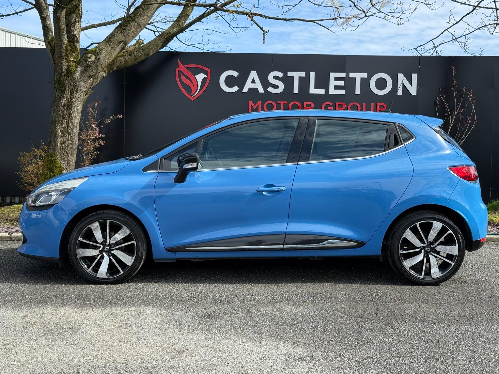 Renault Clio - Image 9