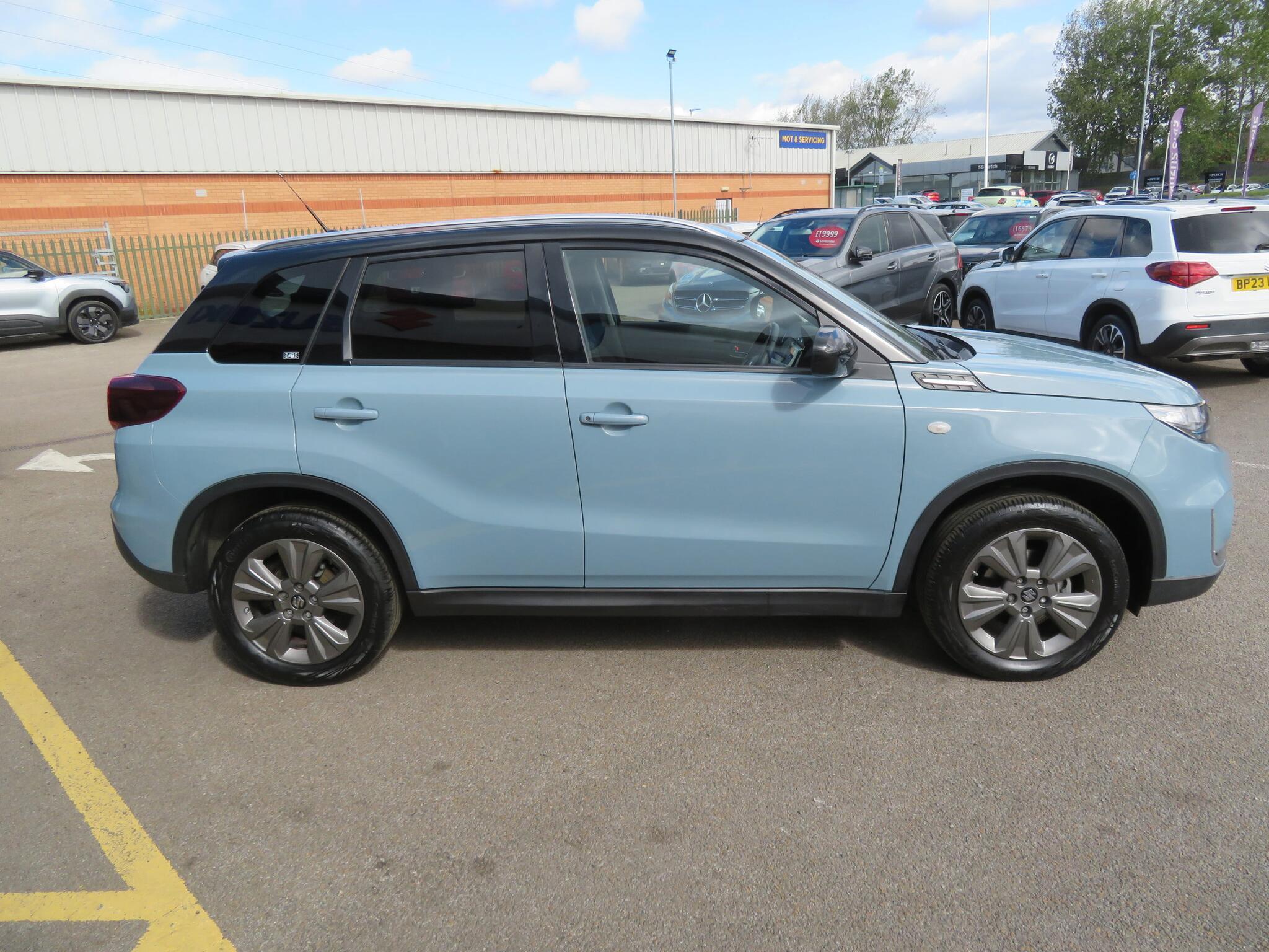 Suzuki Vitara - Image 7