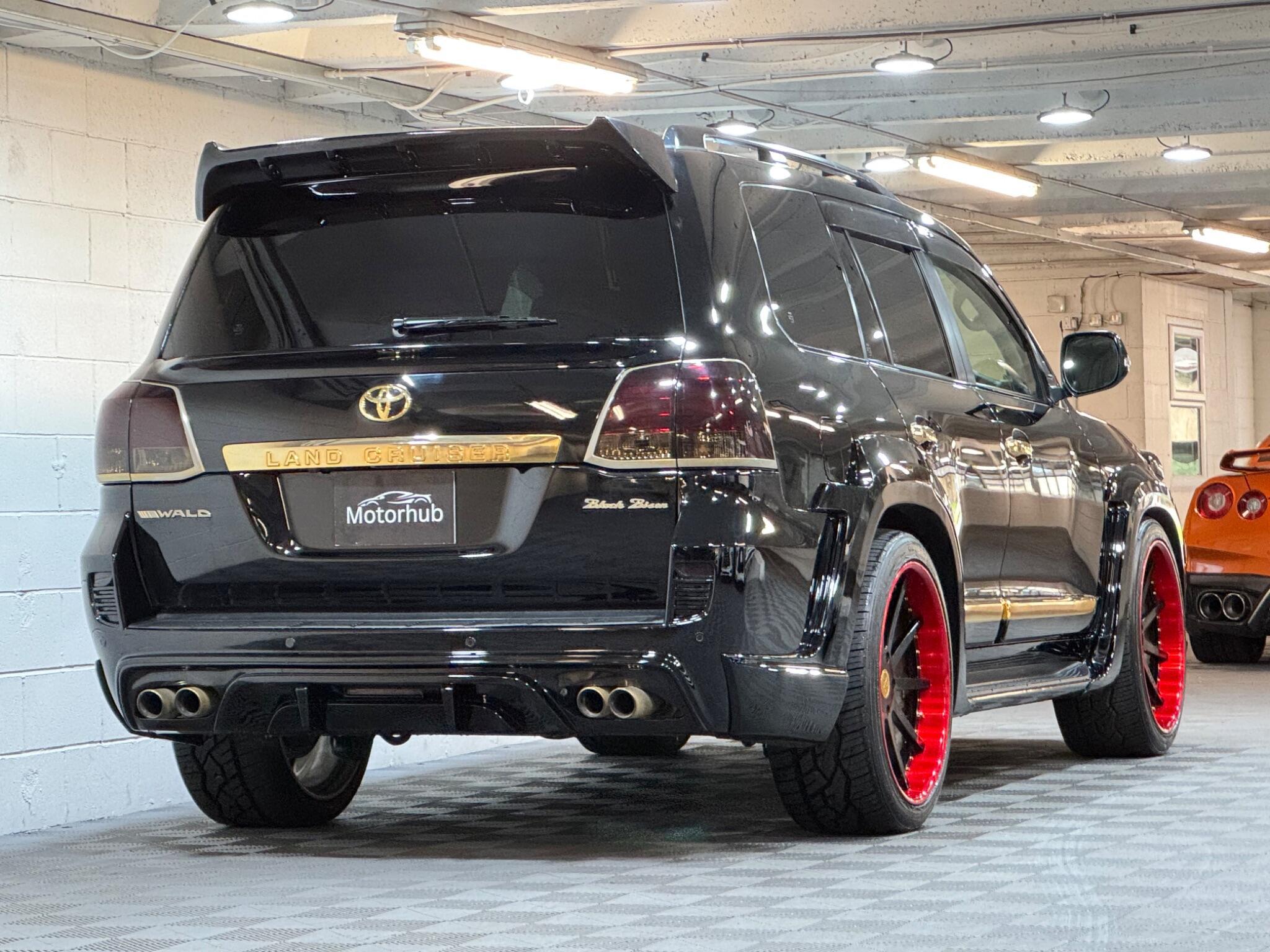 Toyota Land Cruiser - Image 4