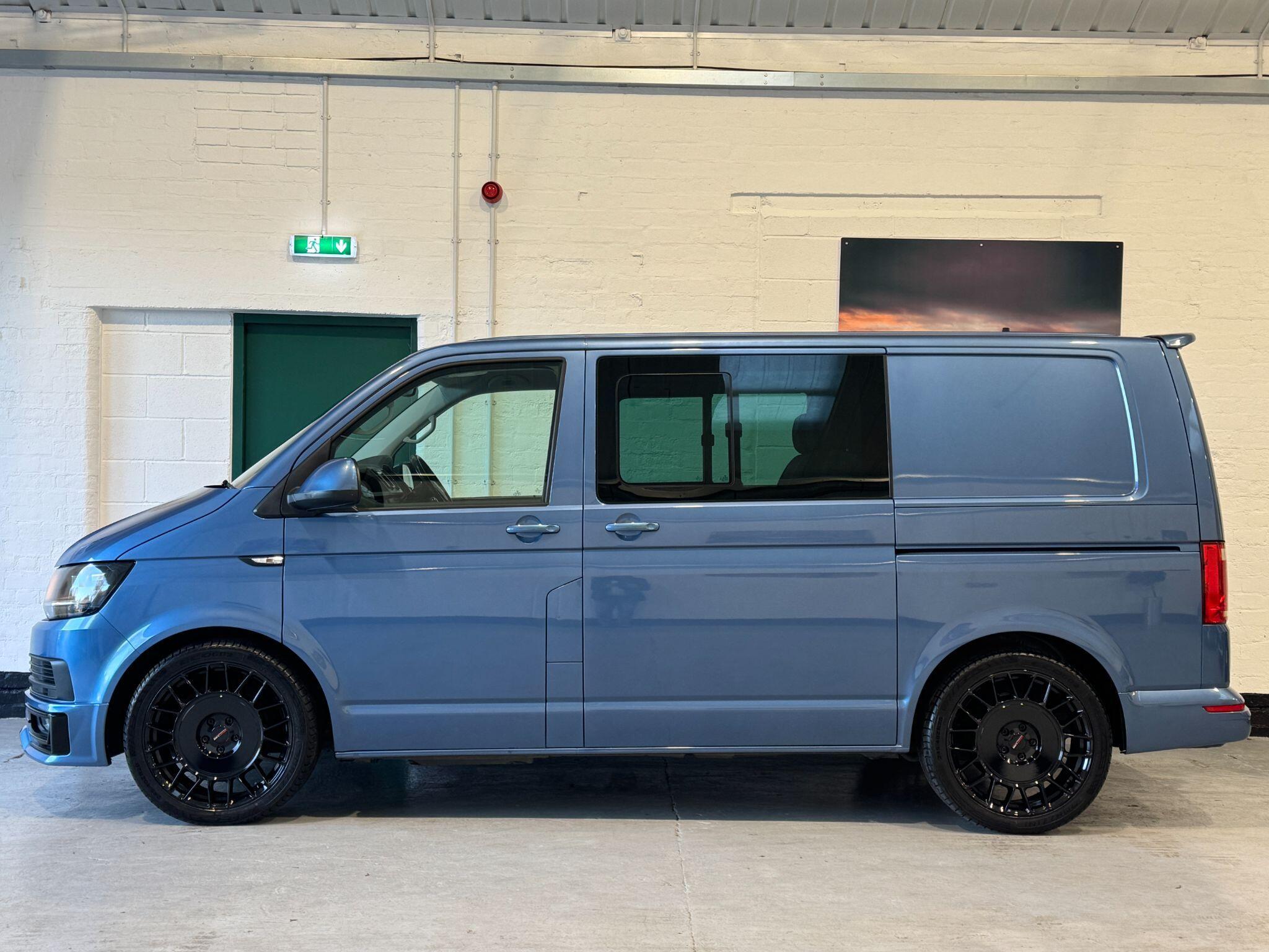 Volkswagen Transporter - Image 10