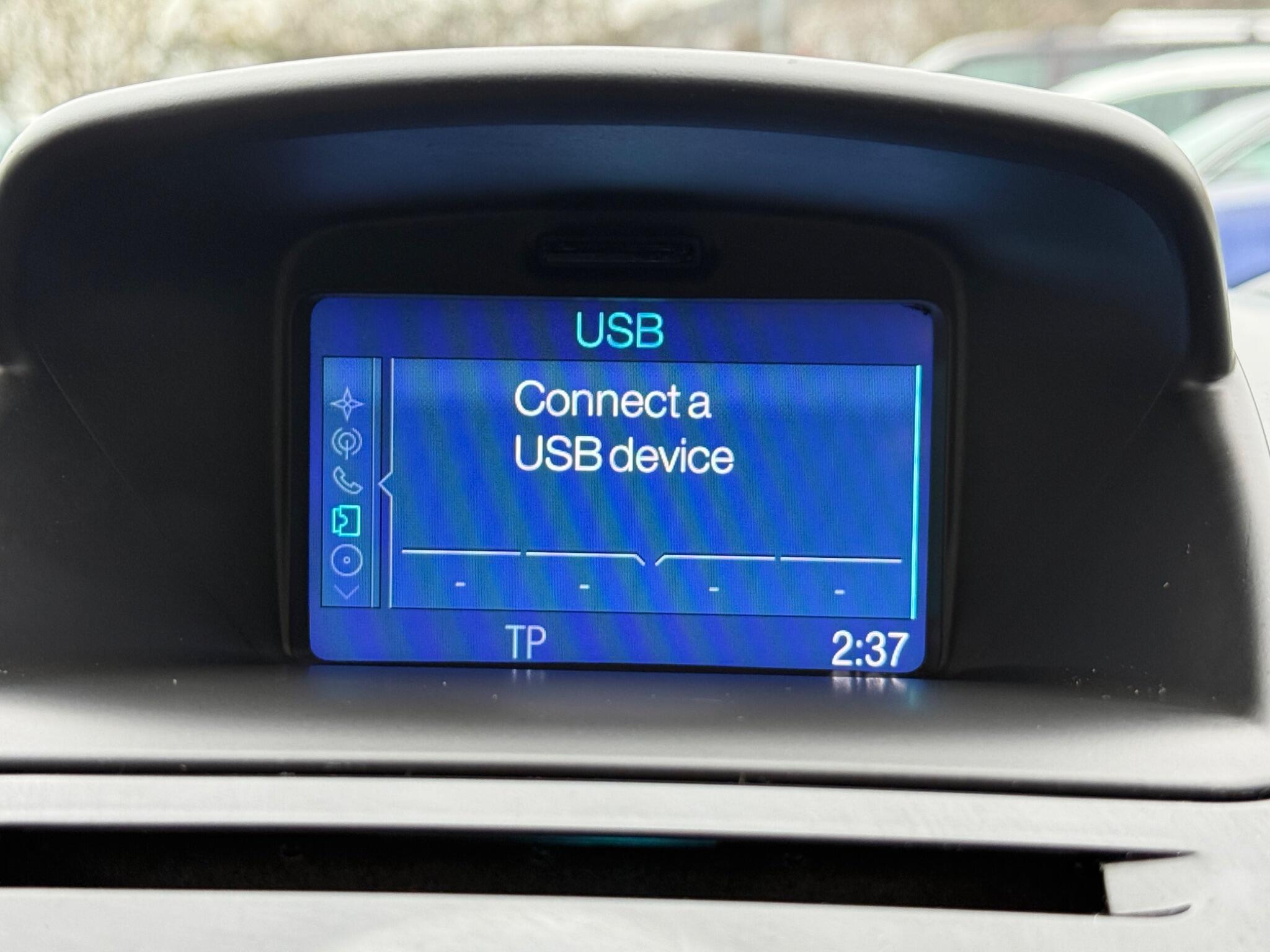 Ford Fiesta - Image 32