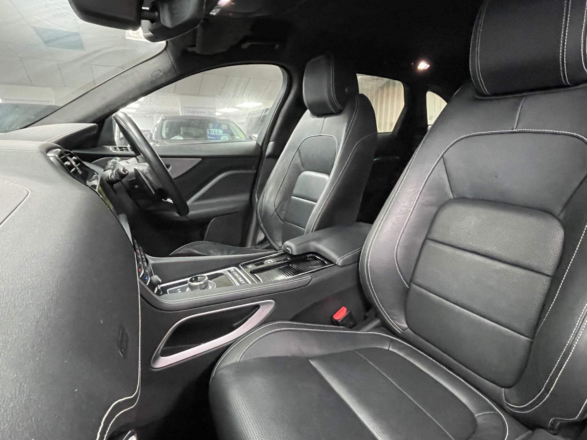 Jaguar F-Pace - Image 32