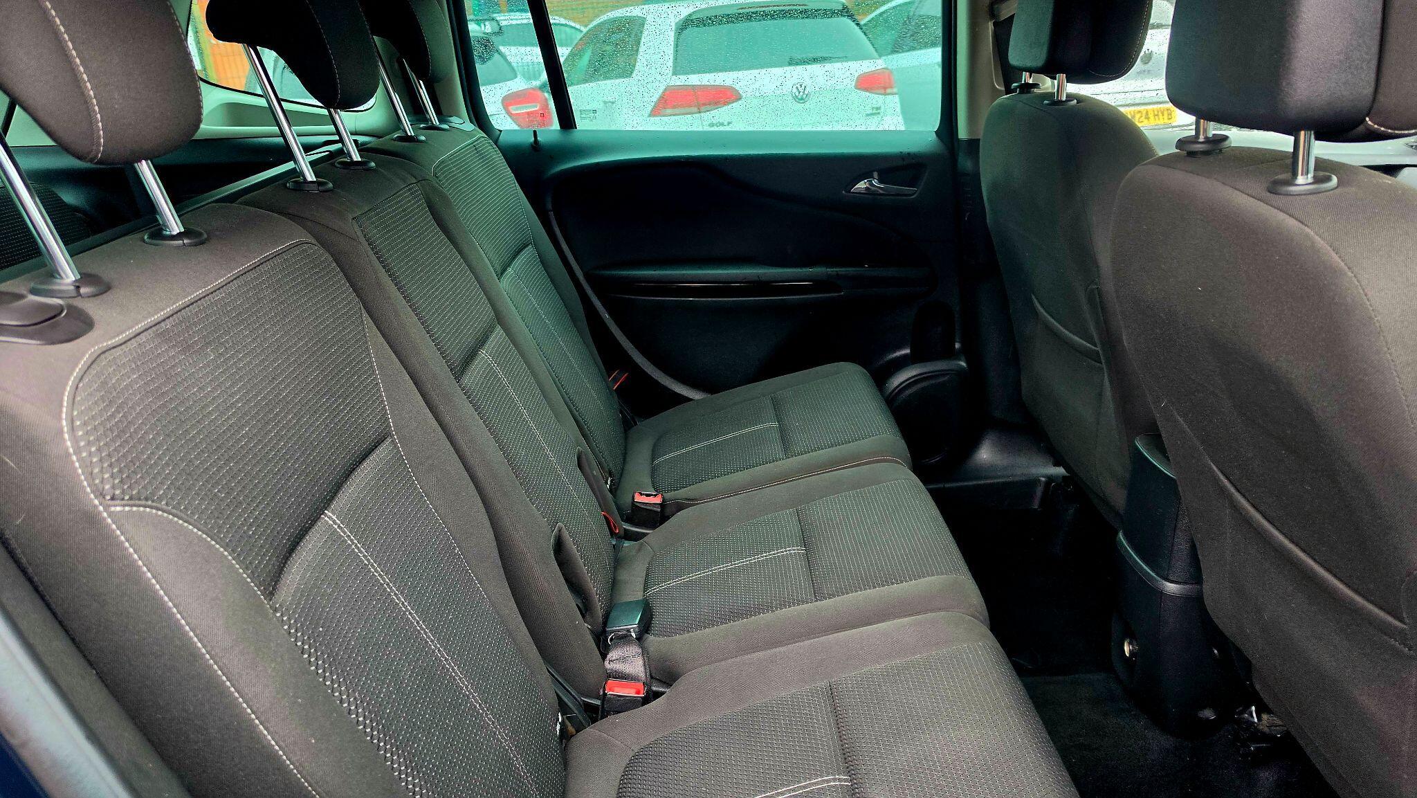 Vauxhall Zafira Tourer - Image 19