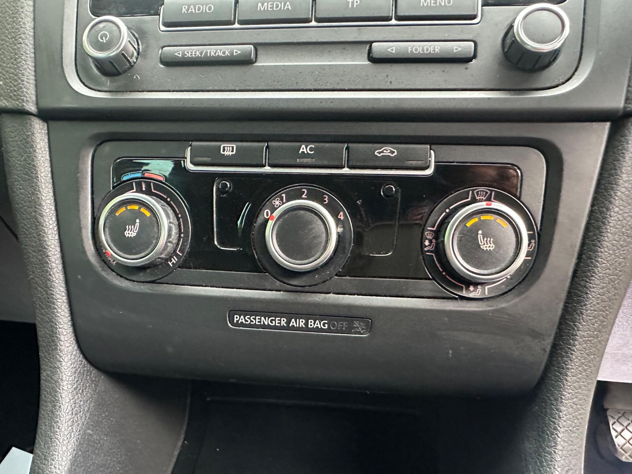 Volkswagen Golf - Image 20