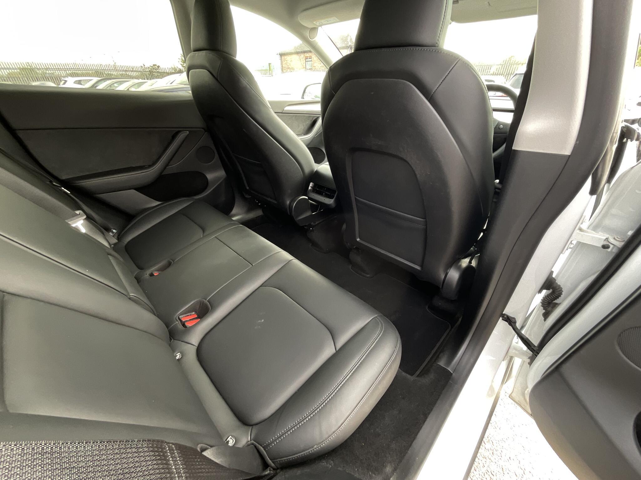 Tesla Model Y - Image 10