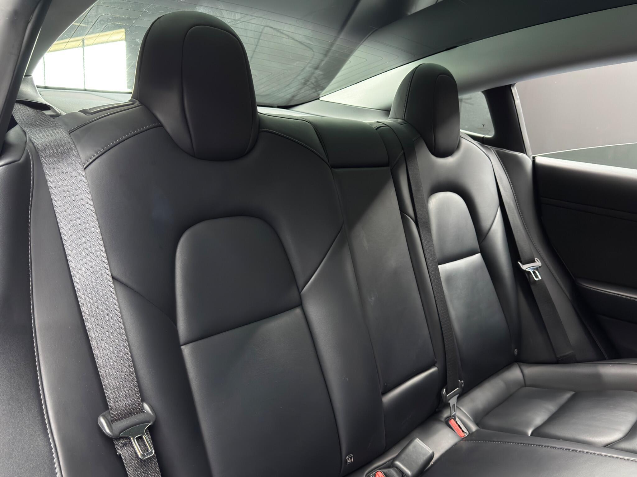 Tesla Model 3 - Image 15