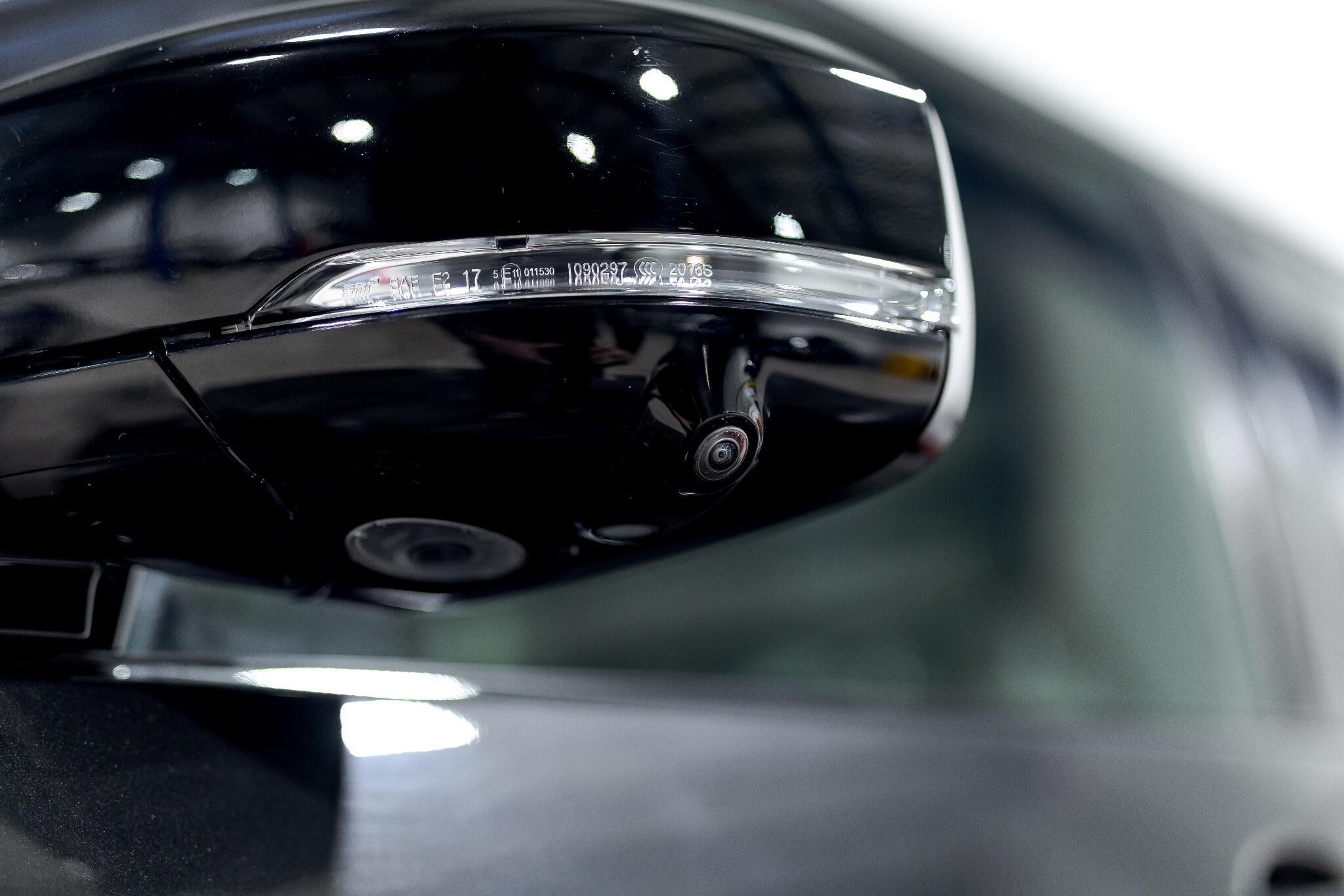 Land Rover Discovery - Image 7