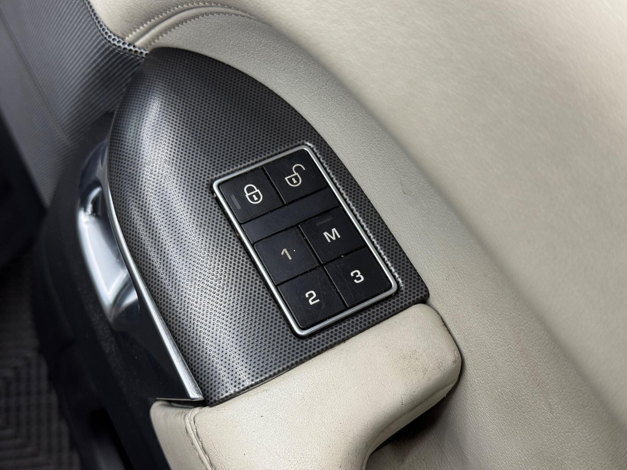 Land Rover RANGE ROVER SPORT - Image 43